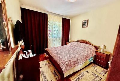 Apartament cu 3 camere decomandat în Delfinariu - 2