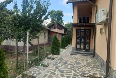 Casă cu 5 camere în Loloiasca - 9
