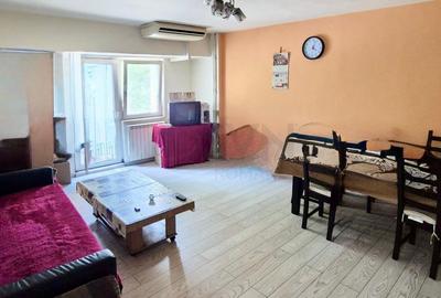 Apartament cu 2 camere decomandat în Timpuri Noi