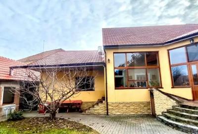 Spațiu comercial, de 210 mp, în Central - 5