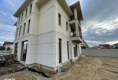 Apartament cu 3 camere semidecomandat în Central - 1