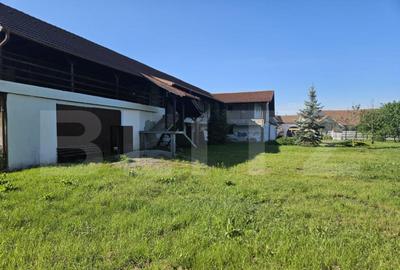 Casă cu 7 camere cu Teren 2828 Mp în Central