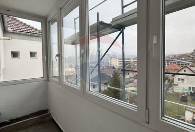 Apartament 3 camere Str. Geologiei - 4