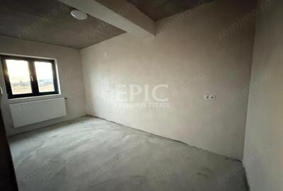 Casă cu Teren 250 Mp în Central - 2