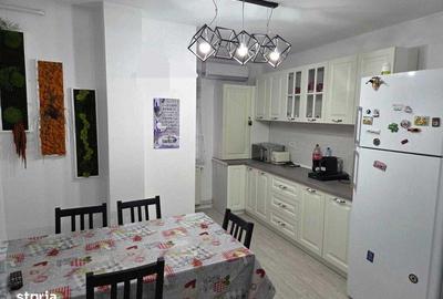Apartament cu 3 camere în Cornitoiu
