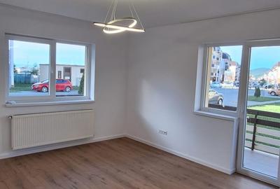 Apartament cu 2 camere decomandat în Sânpetru - 2