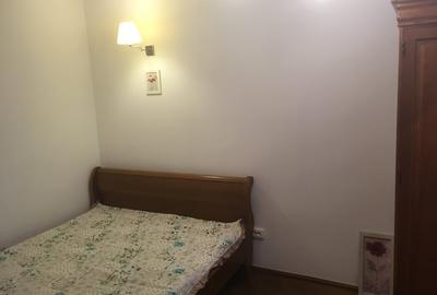 Apartament cu 4 camere semidecomandat, mobilat în Titan - 11
