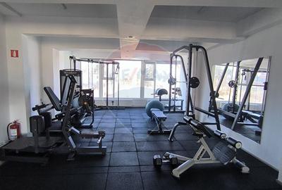 Spațiu comercial, de 202.35000610352 mp, în Central - 21