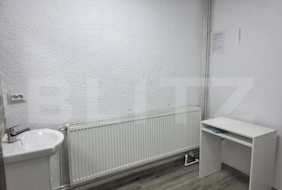 Spațiu comercial, de 73 mp, în Micro 4 - 6