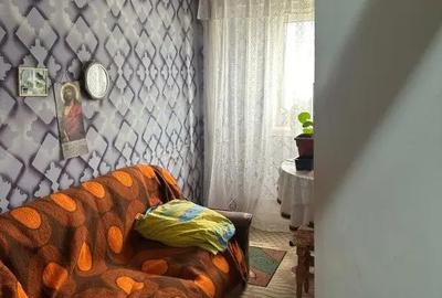 Apartament cu 4 camere decomandat în Peco - 6