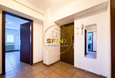 Piata Romana - Metrou - 3 camere - nemobilat - 12