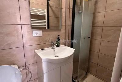 Casa de vanzare - Tatarasi Piata Chirila - 3