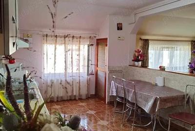 Apartament cu trei camere zona Bradet - 5