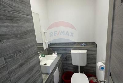 Spațiu comercial, de 84.199996948242 mp, în Decebal - 6