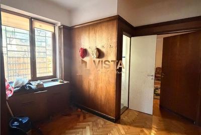 Apartament cu 4 camere semidecomandat, mobilat în Central - 4