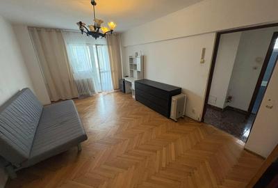 Apartament cu 2 camere decomandat în Văcăresti - 9