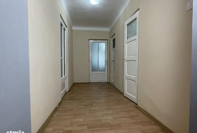 Casă cu 4 camere în Humulești - 7