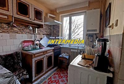 Apartament cu 2 camere decomandat, mobilat în Cetate