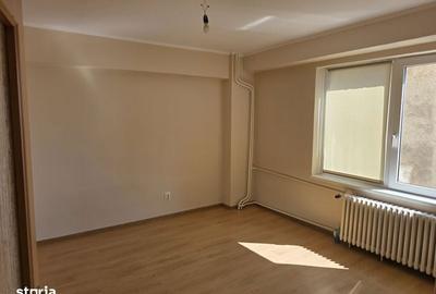 Apartament cu 3 camere decomandat în Decebal - 5