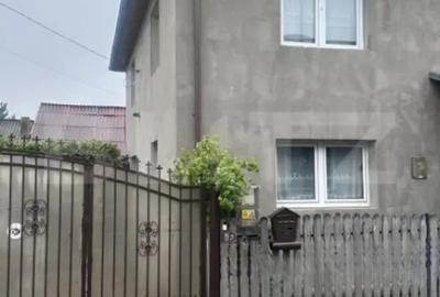 Casă cu 4 camere cu Teren 310 Mp în Rădăuți - 1