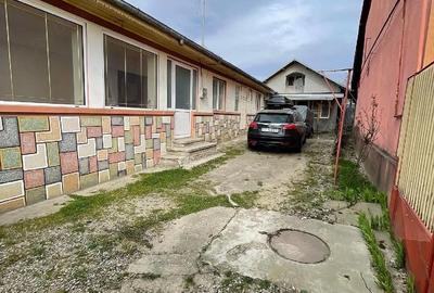 Casă cu Teren 1200 Mp în Blejoi - 8