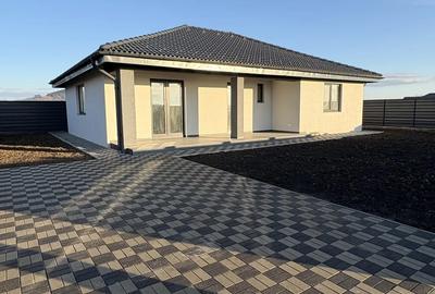 Casă cu 7 camere cu Teren 500 Mp în Sânpetru - 2