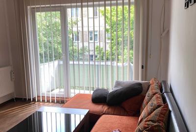 Apartament cu 3 camere decomandat în Dacia - 1