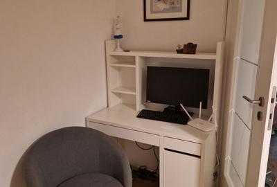 Apartament cu 3 camere semidecomandat în Titan