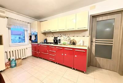 Apartament cu 3 camere decomandat, mobilat în Bucovina - 6