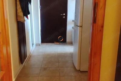 Apartament mobilat si utilat etaj 4 zona Sagului - 1