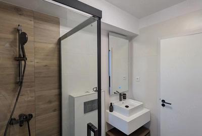 Apartament cu 4 camere semidecomandat în Central - 18