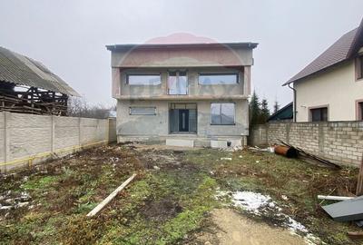 Casă individuală cu 4 camere cu Teren 800 Mp în Nucet - 1