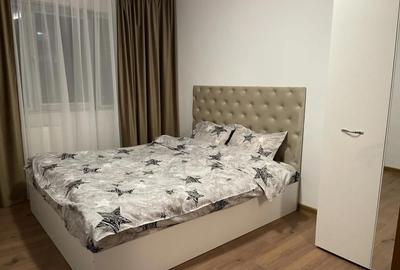 Apartament cu 3 camere decomandat în Micro 6 - 3