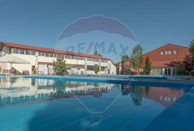 Spațiu comercial, de 2,500 mp, în Central - 4