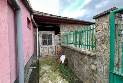 Casă individuală cu 7 camere cu Teren 900 Mp în Est - 26