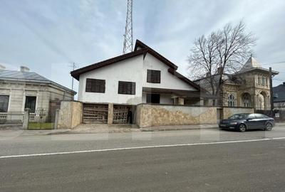 Casa spa?ioasa cu poten?ial imens in inima ora?ulu - 5