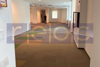 Spațiu comercial, de 1,900 mp, în Unirii - 11