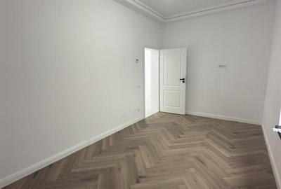 Casă cu 4 camere cu Teren 500 Mp în Valea Adâncă - 12