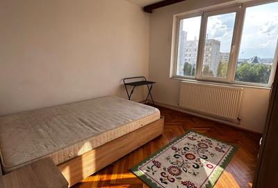 Apartament cu 4 camere, zona Alexandru cel Bun - 4