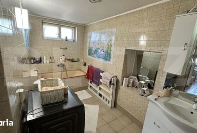 Casă cu 6 camere cu Teren 670 Mp în Central - 11