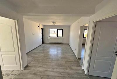 Casă cu 3 camere cu Teren 414 Mp în Central - 2