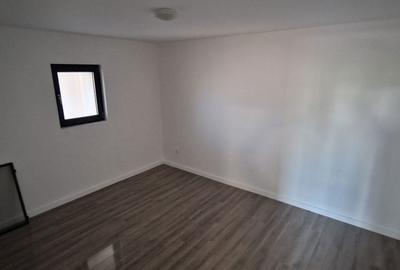 Apartament cu 3 camere în Calea București - 1