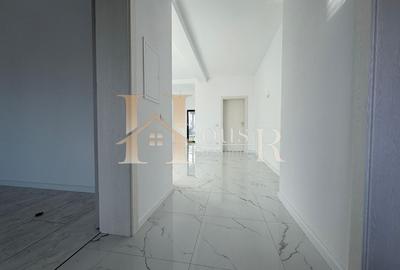 La 5 minute de 4 benzi.Toate Utilitatile.Teren 340 mp - 14