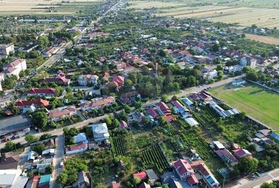 Casă cu 3 camere cu Canalizare în Gugești