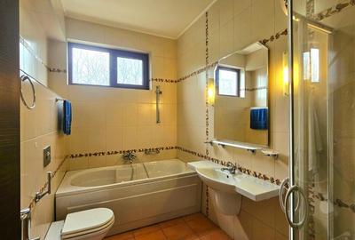 Baneasa - vila 2006, 10 camere, 5 bai, garaj și curte liberă 710 mp! - 12