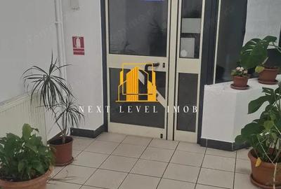 Spațiu comercial, de 50 mp, în Central - 4