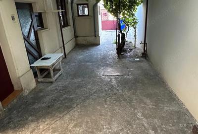 Casă cu 4 camere cu Canalizare în Faleza Nord - 2