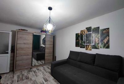 Garsonieră decomandată în Sărari - 1