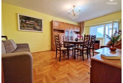 Apartament cu 3 camere decomandat în Scriitorilor