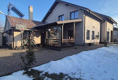Casă cu 6 camere cu Teren 2106 Mp în Piatra - 3